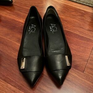 Agl pointy toe flat